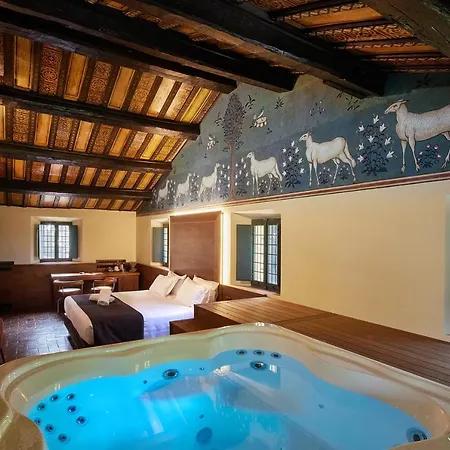 La Loggia Historic Hotel 3*