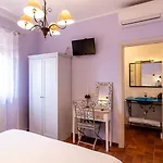 La Loggia Historic Szálloda 3*