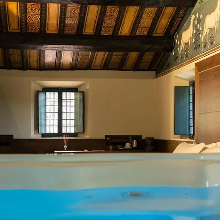 La Loggia Historic Resort - Albergo Diffuso