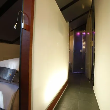 Hotell La Loggia Historic Resort - Albergo Diffuso