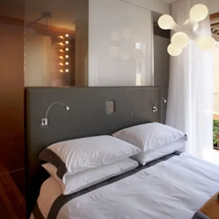 Hotell La Loggia Historic Resort 3*