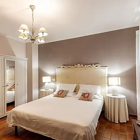 La Loggia Historic Resort - Albergo Diffuso 3*